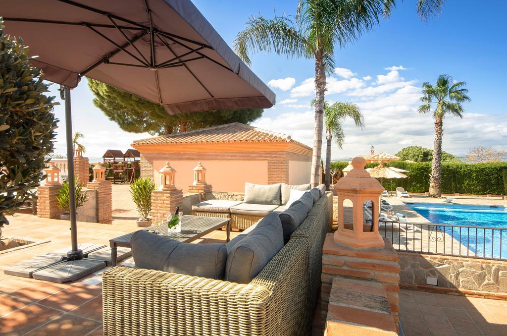 Villa Conmigo Bed & Breakfast Alhaurín de la Torre Exterior foto